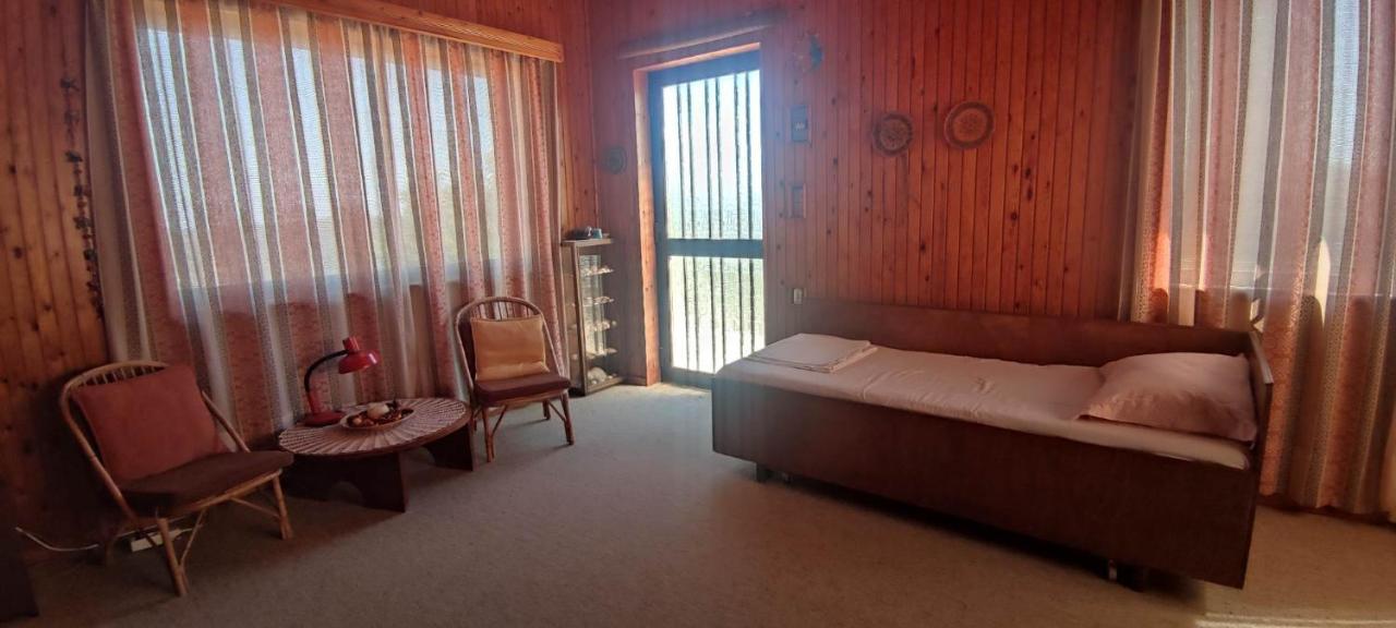 Rising Sun Guesthouse Mesochoria 외부 사진